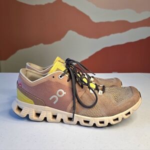 On Cloud X 2 Mocha/Sand Women’s Size 10‎ US Athletic Running Shoes Sneakers